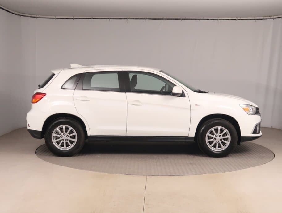 2018 Mitsubishi ASX - 8
