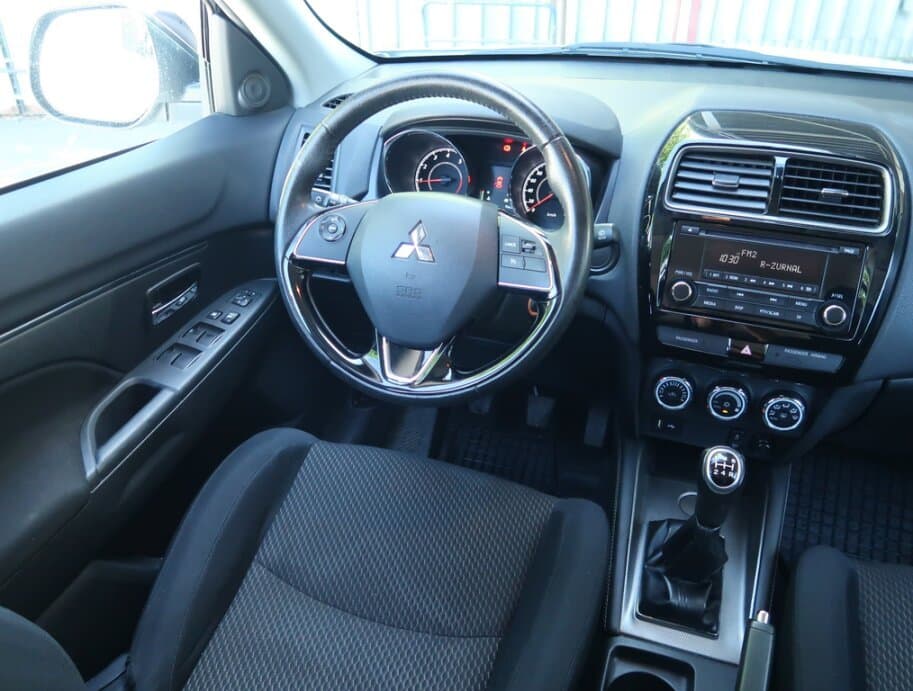 2018 Mitsubishi ASX - 9