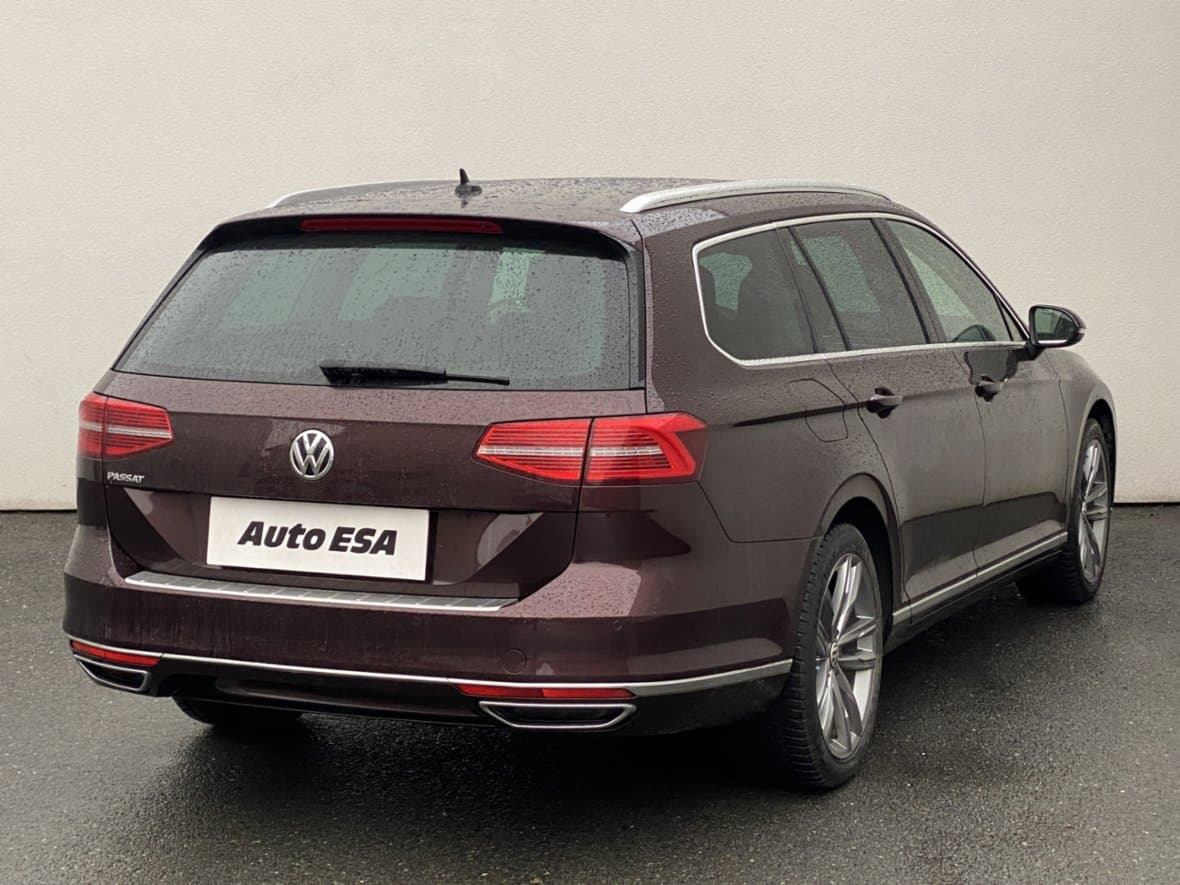 2015 Volkswagen PASSAT - 4