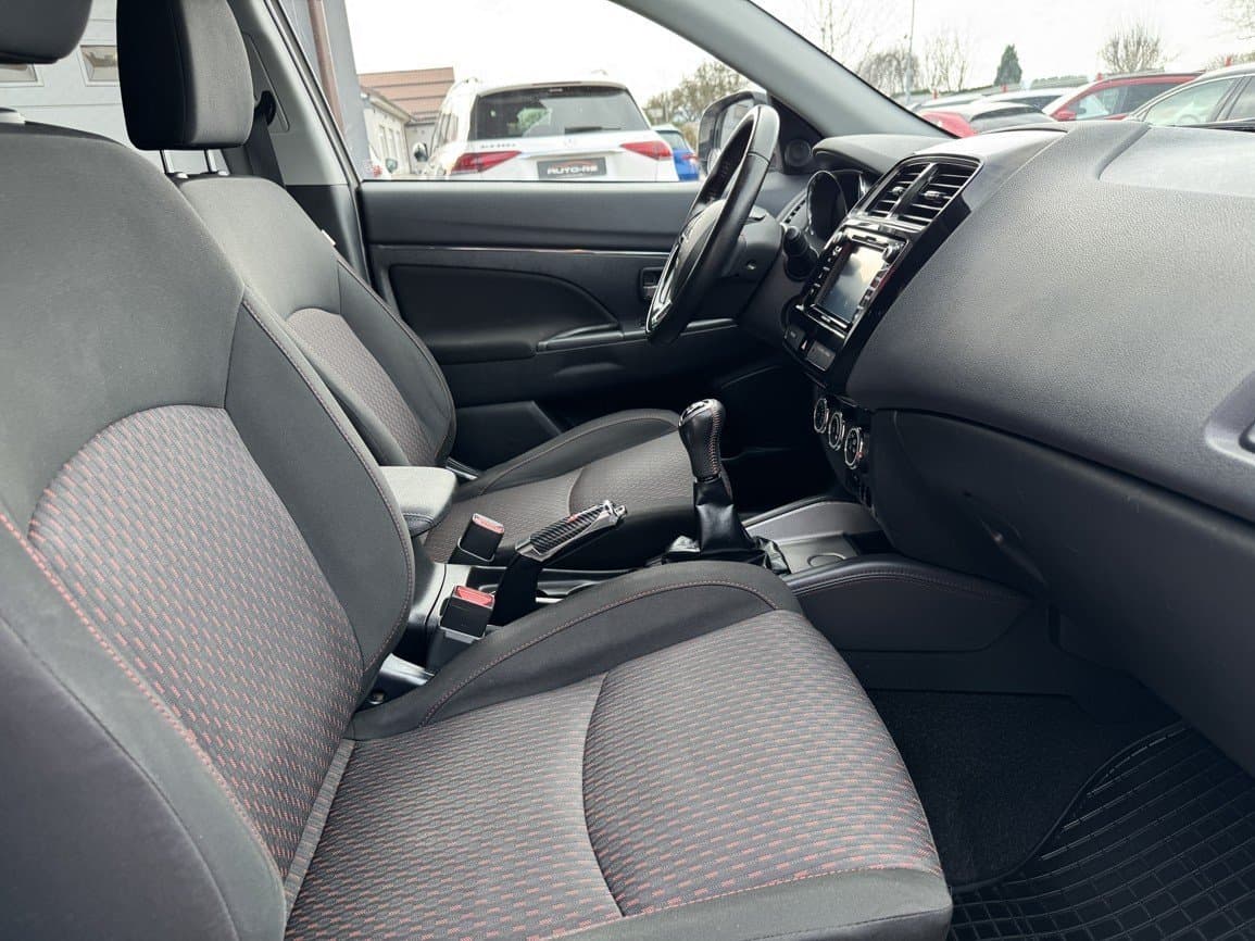 2018 Mitsubishi Asx - 17