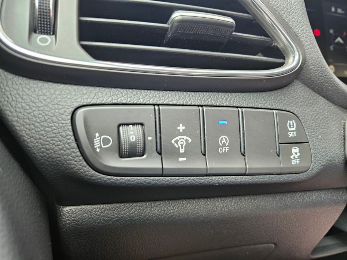 2025 Hyundai i30 - 13