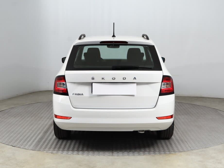 2023 Škoda FABIA - 6
