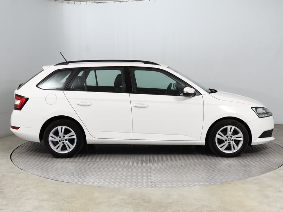 2023 Škoda FABIA - 8