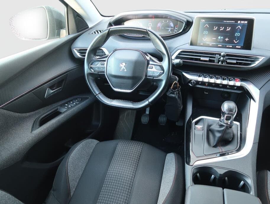2019 Peugeot 5008 - 9