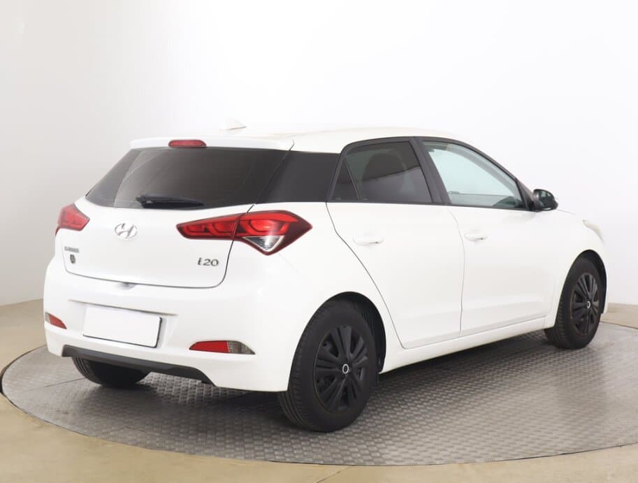 2016 Hyundai i20 - 7