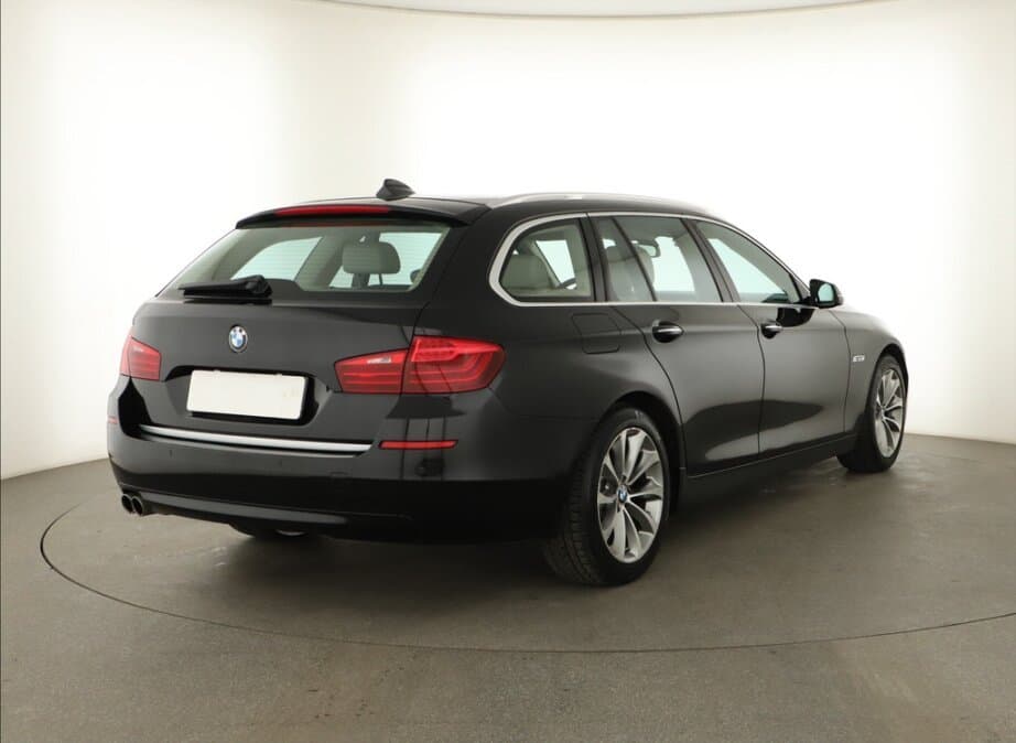 2013 BMW 5-SERIES - 13
