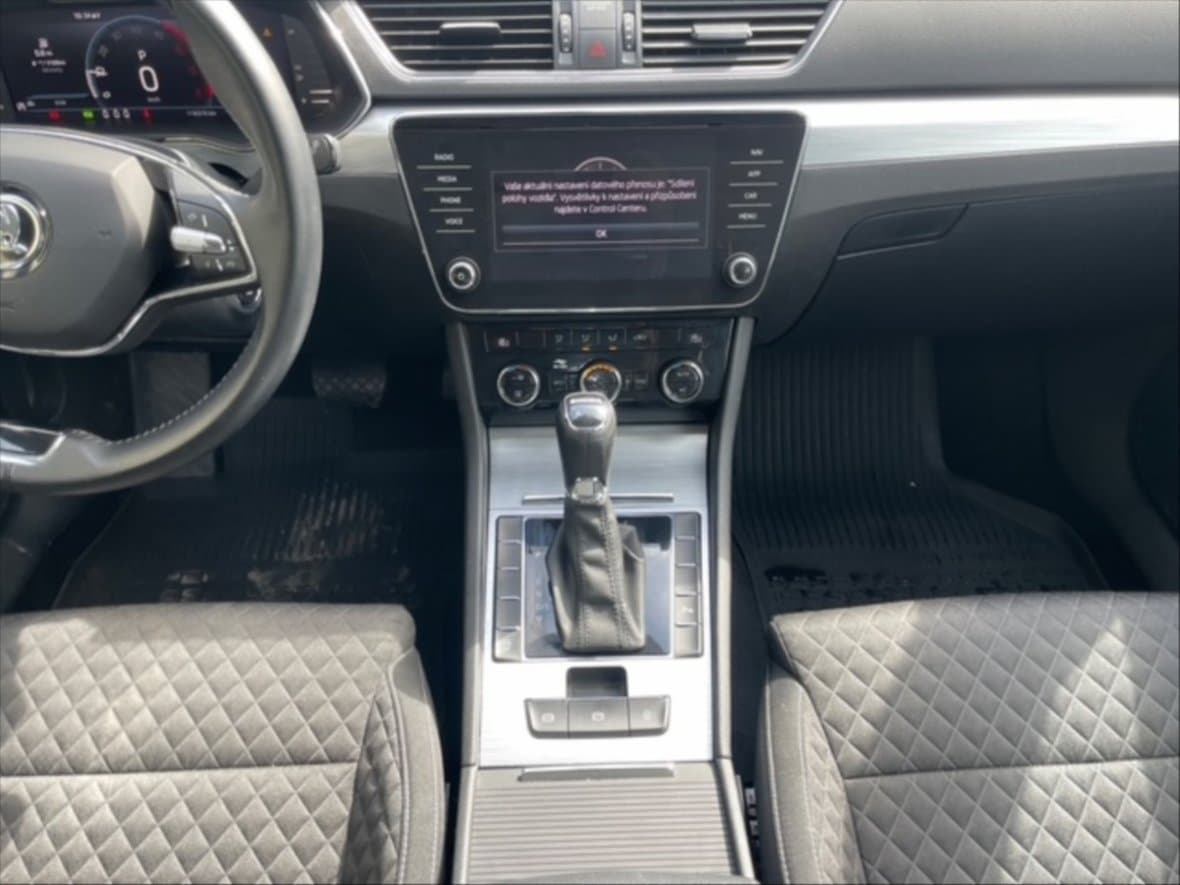 2022 Škoda SUPERB - 10