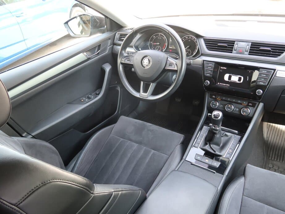 2016 Škoda SUPERB - 9