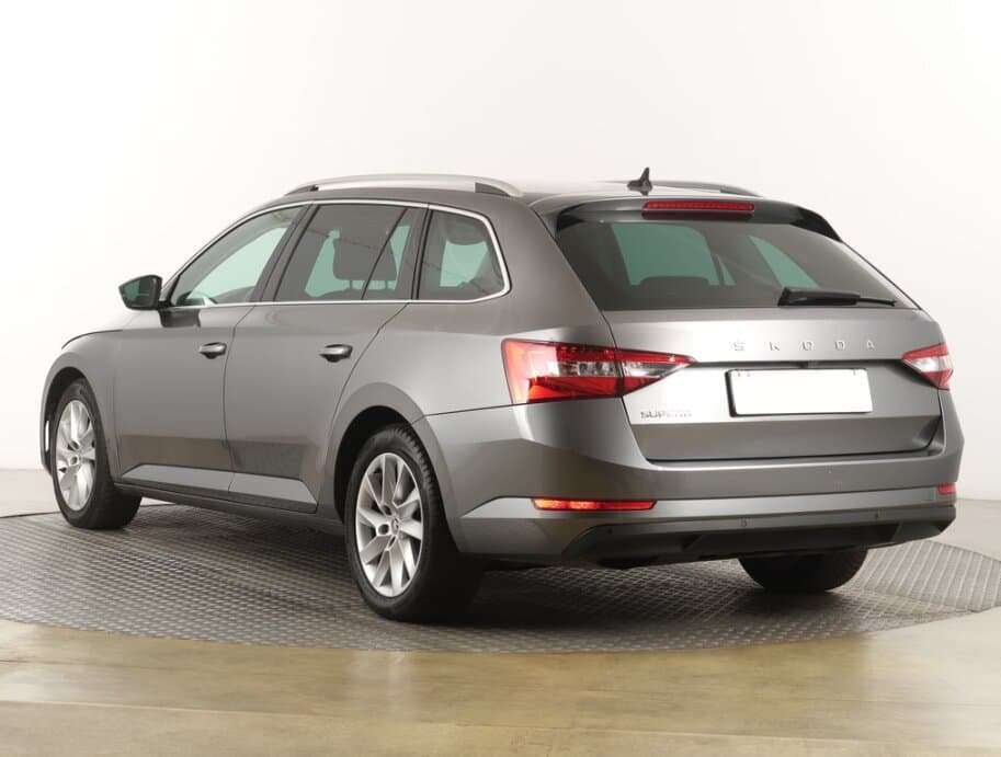 2023 Škoda SUPERB - 5