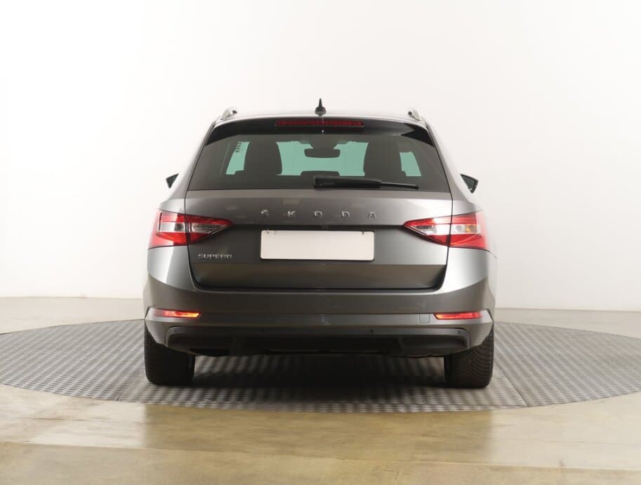 2023 Škoda SUPERB - 6