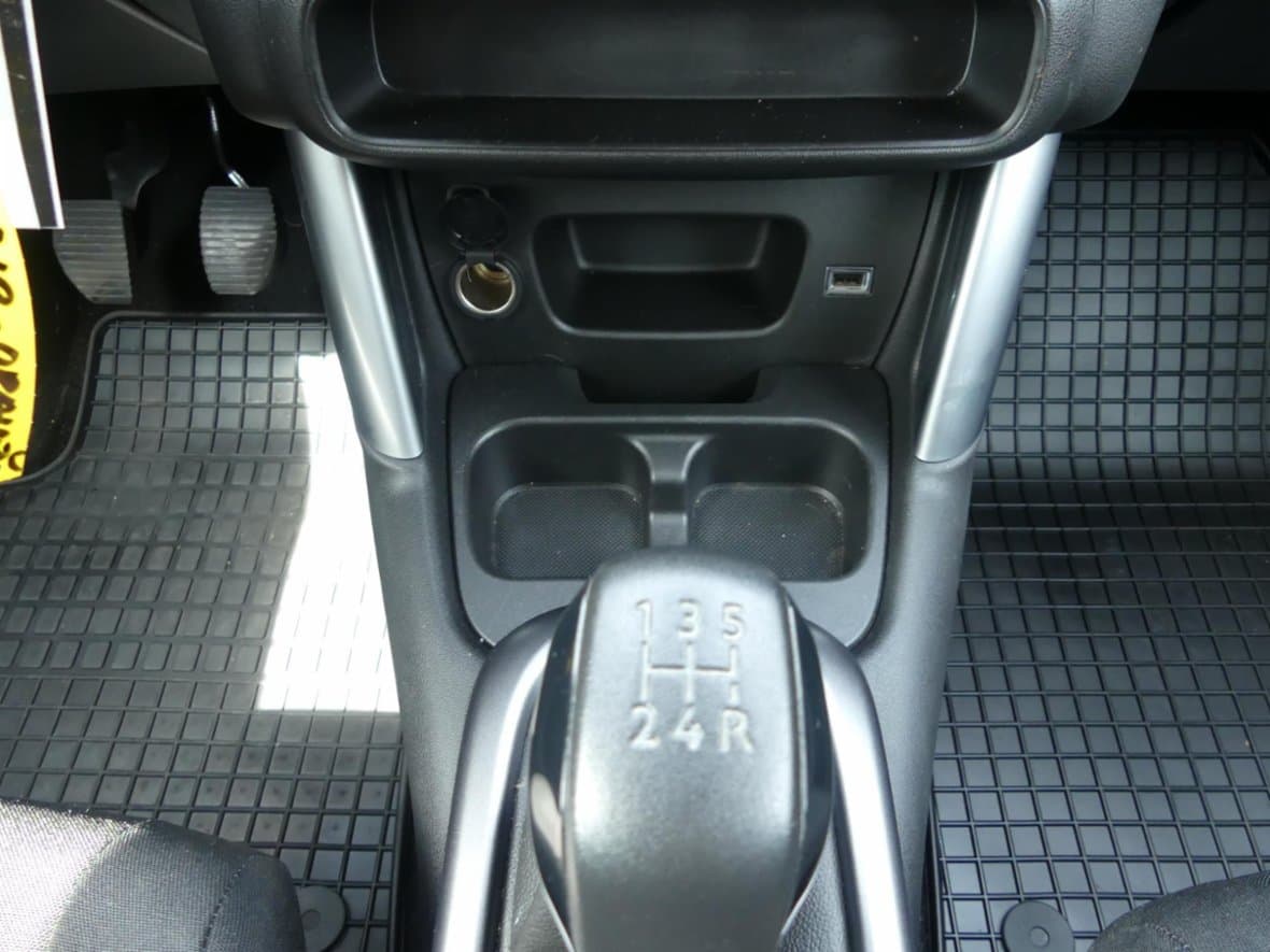 2018 Citroen C3 - 16