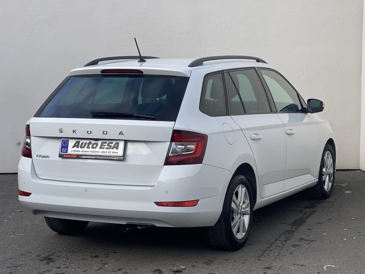 2021 Škoda FABIA - 4