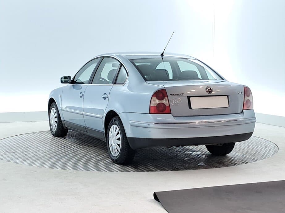 2002 Volkswagen PASSAT - 5
