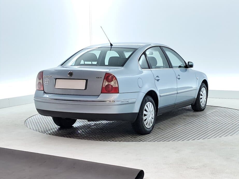 2002 Volkswagen PASSAT - 7