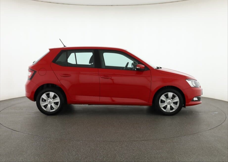 2017 Škoda FABIA - 8