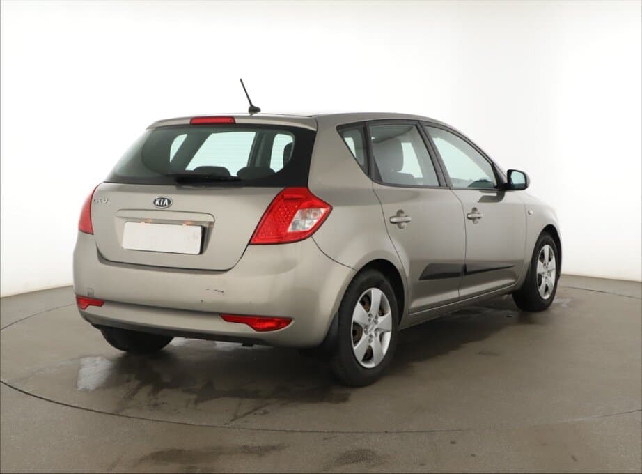 2012 Kia CEE'D - 7