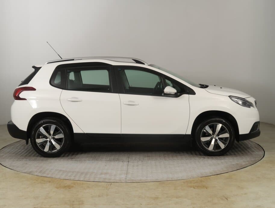 2017 Peugeot 2008 - 8