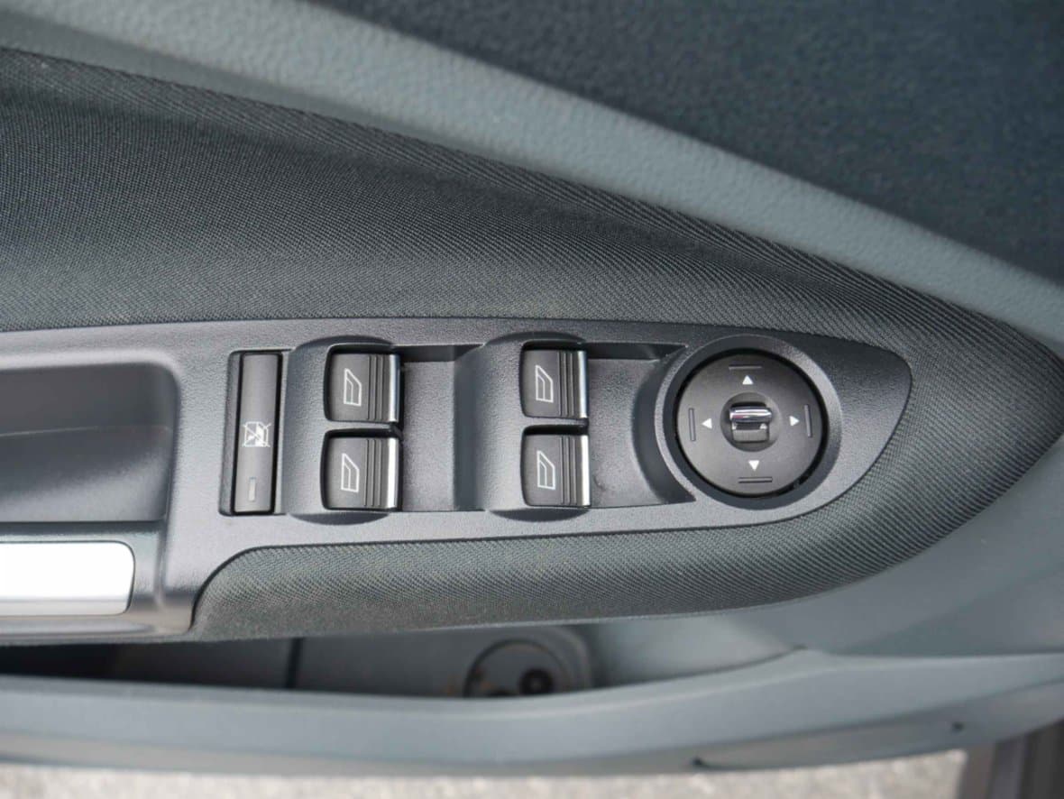 2011 Ford C-MAX - 11