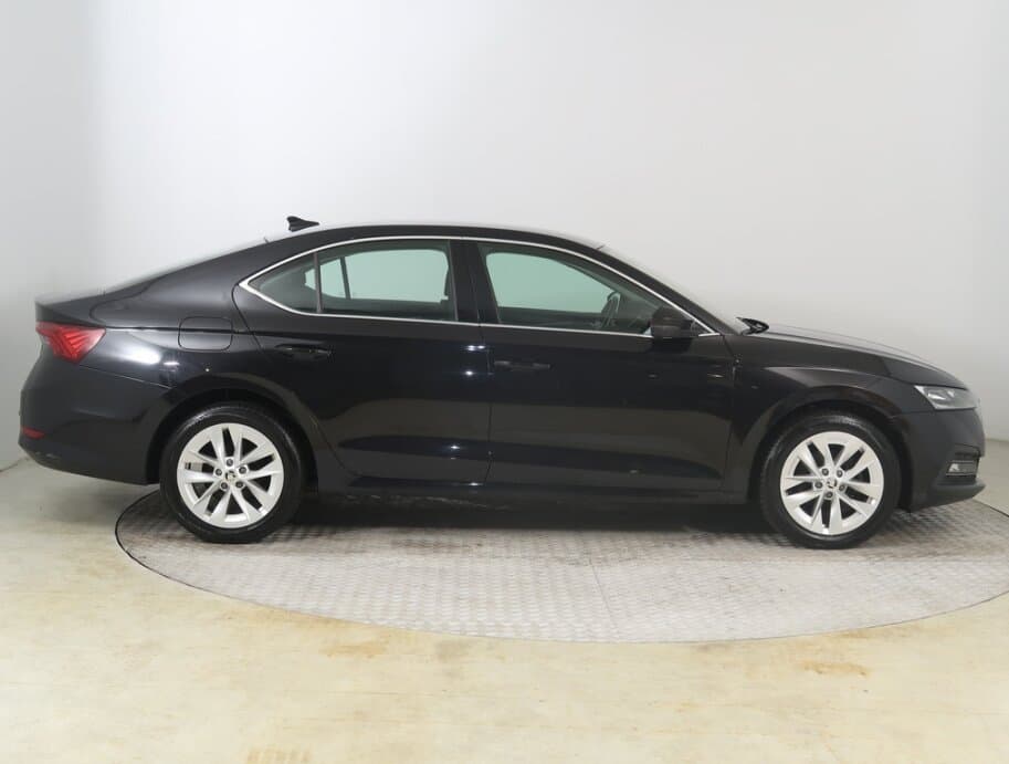 2021 Škoda Octavia - 8