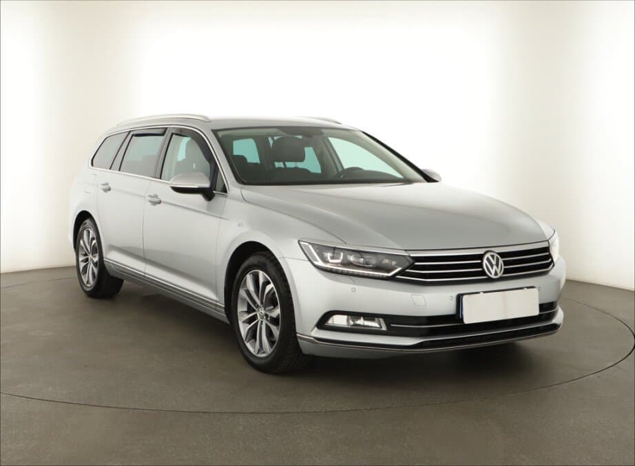 2015 Volkswagen PASSAT