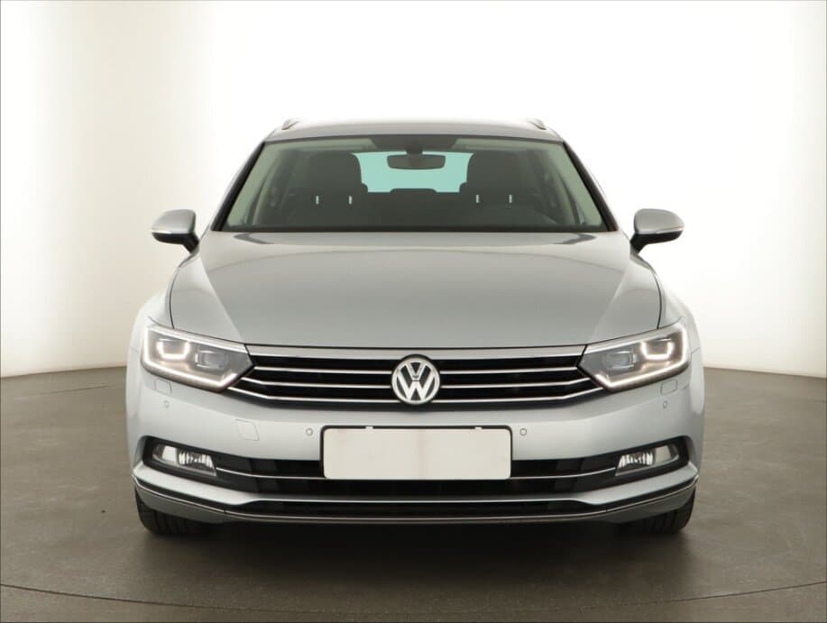 2015 Volkswagen PASSAT - 2