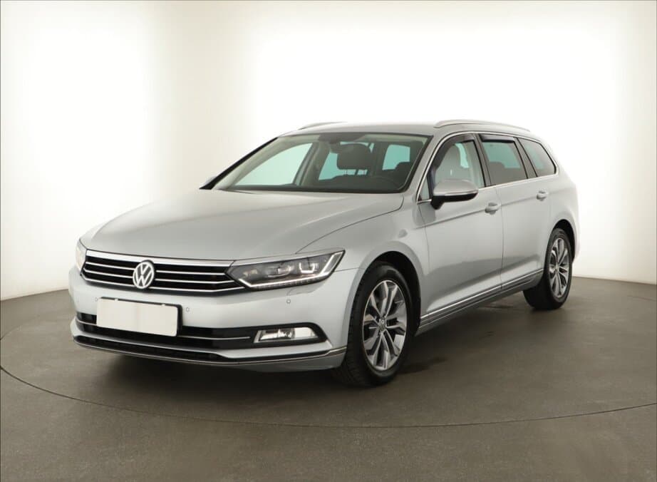 2015 Volkswagen PASSAT - 3