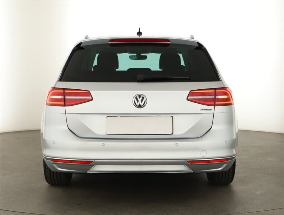 2015 Volkswagen PASSAT - 6