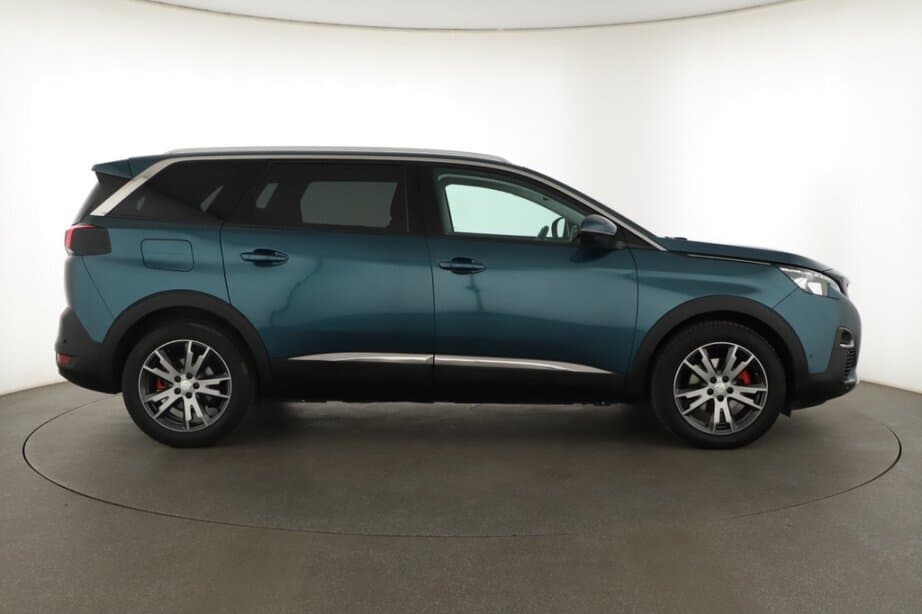 2020 Peugeot 5008 - 8