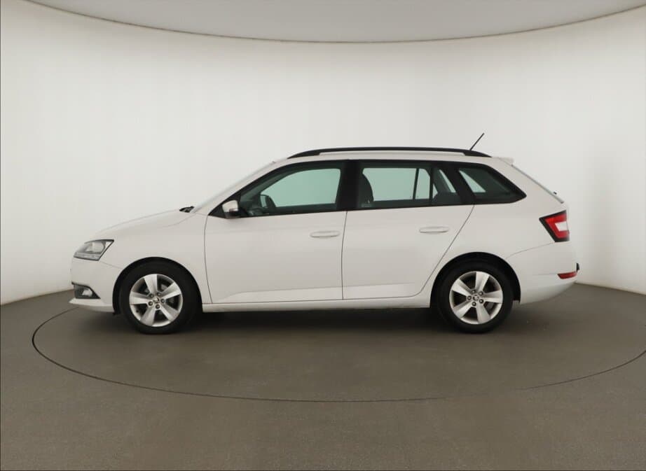 2021 Škoda FABIA - 4