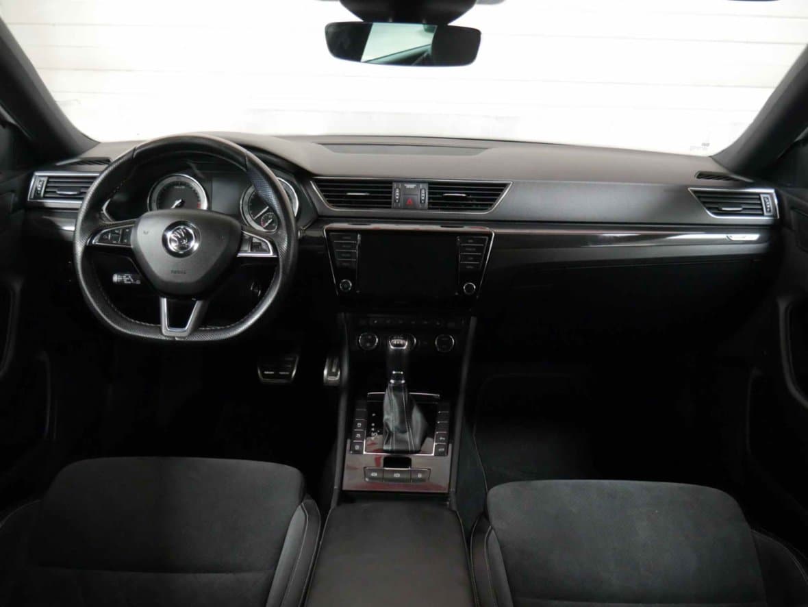 2017 Škoda SUPERB - 8