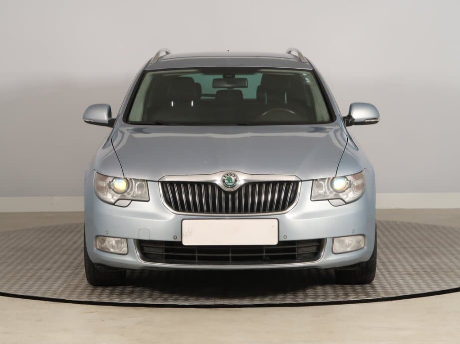 2011 Škoda SUPERB - 4