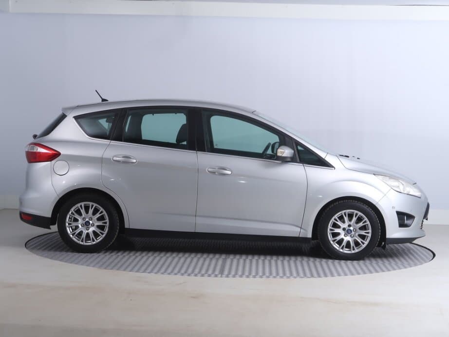 2011 Ford C-MAX - 8