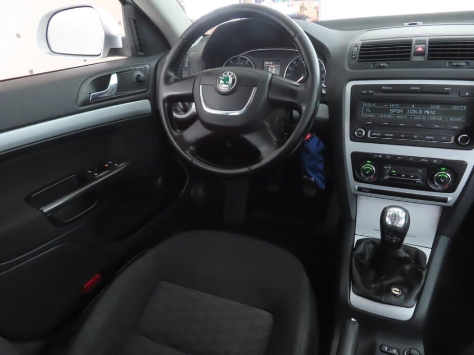 2010 Škoda OCTAVIA - 9