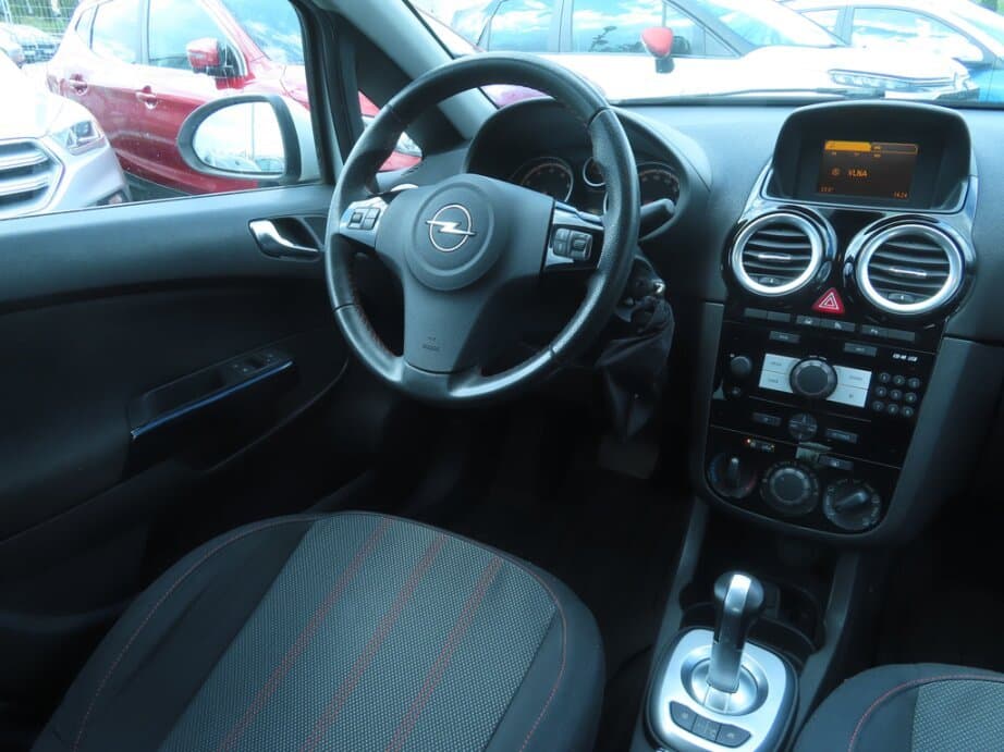 2013 Opel CORSA - 9