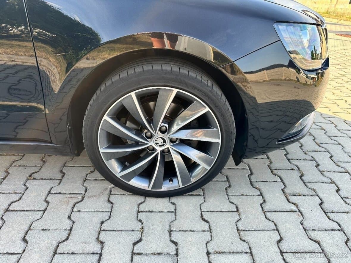 Škoda SUPERB - 9