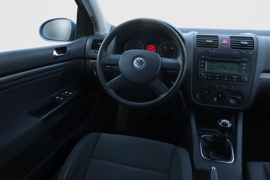 2005 Volkswagen GOLF - 9