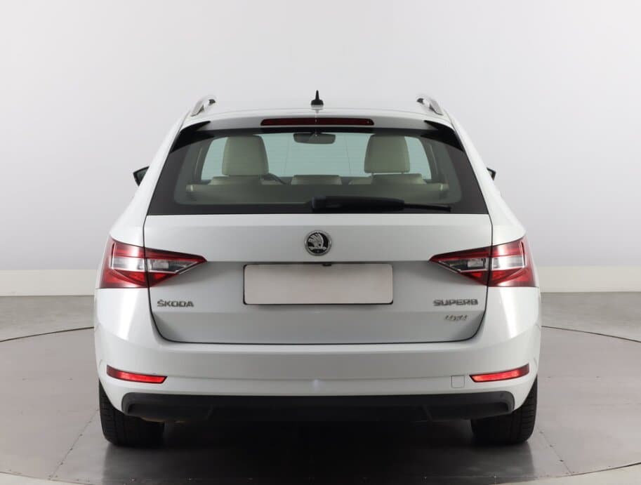 2016 Škoda SUPERB - 6