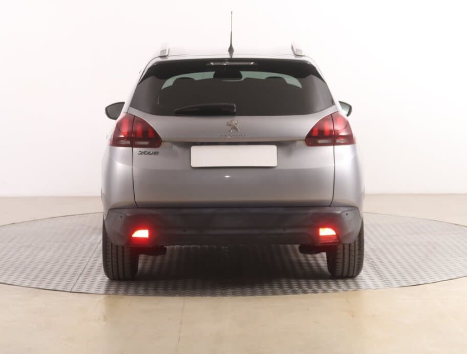 2019 Peugeot 2008 - 6