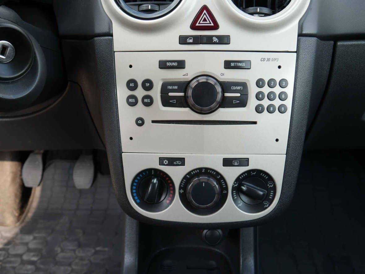 2006 Opel CORSA - 10