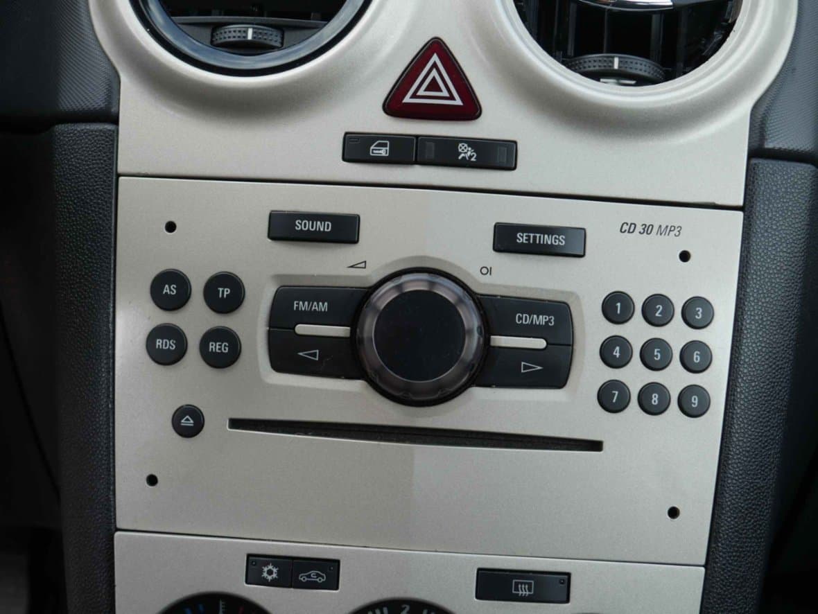 2006 Opel CORSA - 11