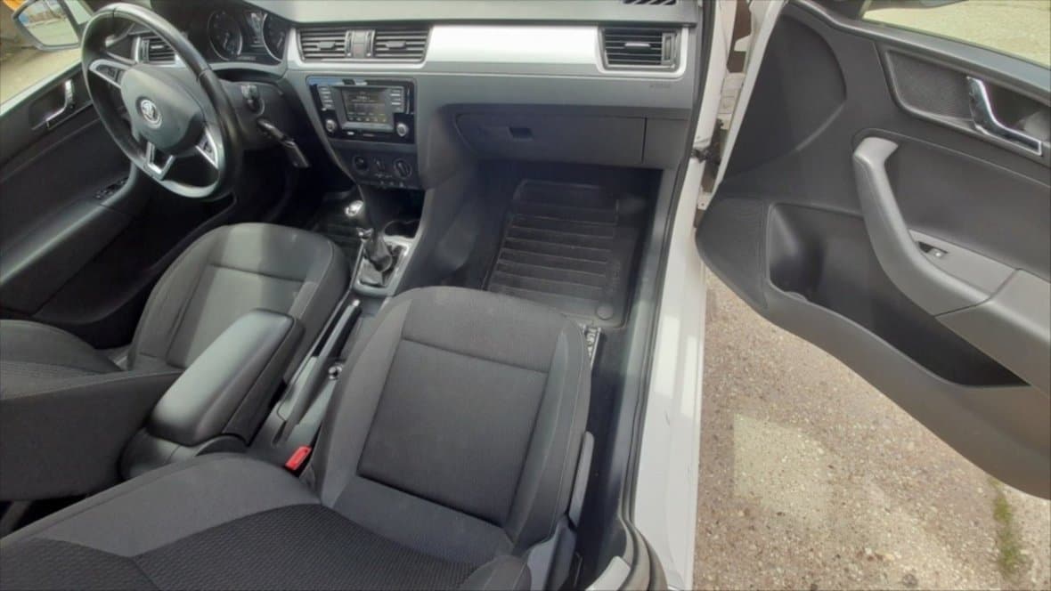 2016 Škoda RAPID - 11