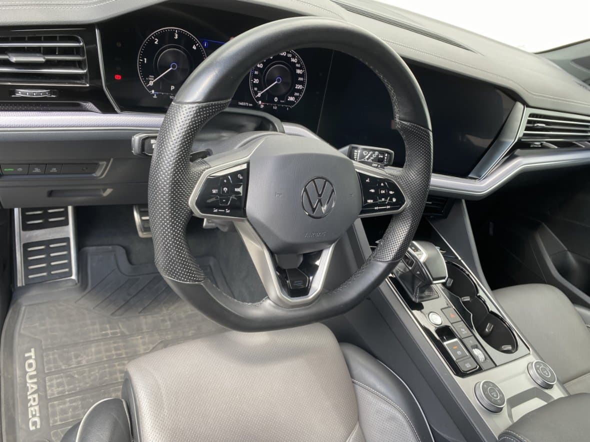 2021 Volkswagen TOUAREG - 13