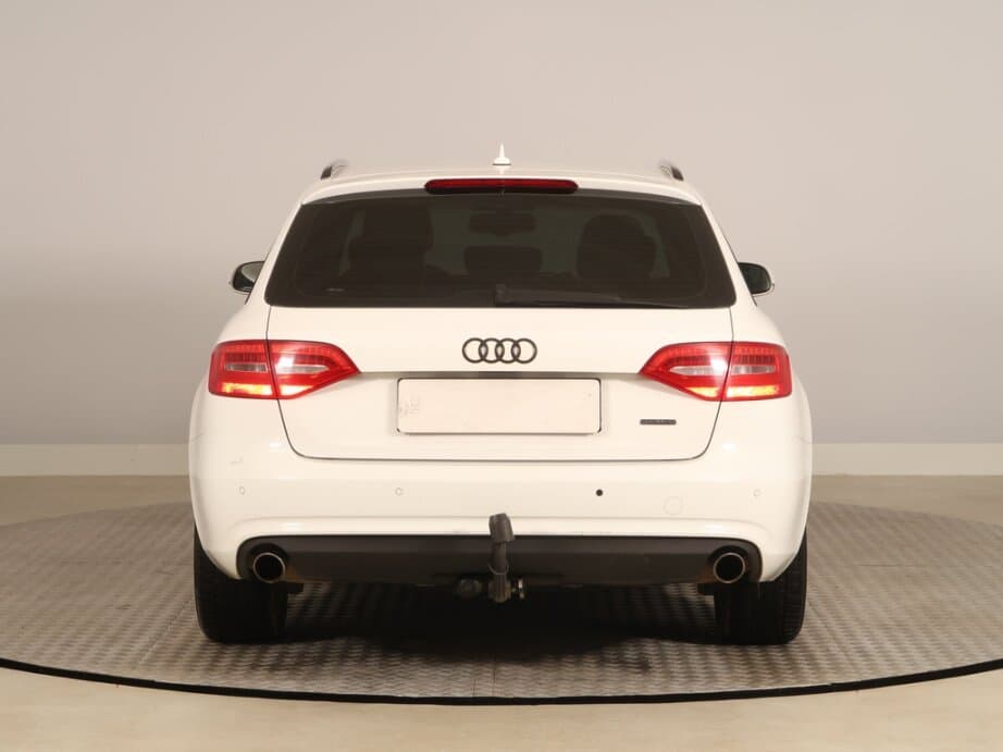 2015 Audi A4 - 6