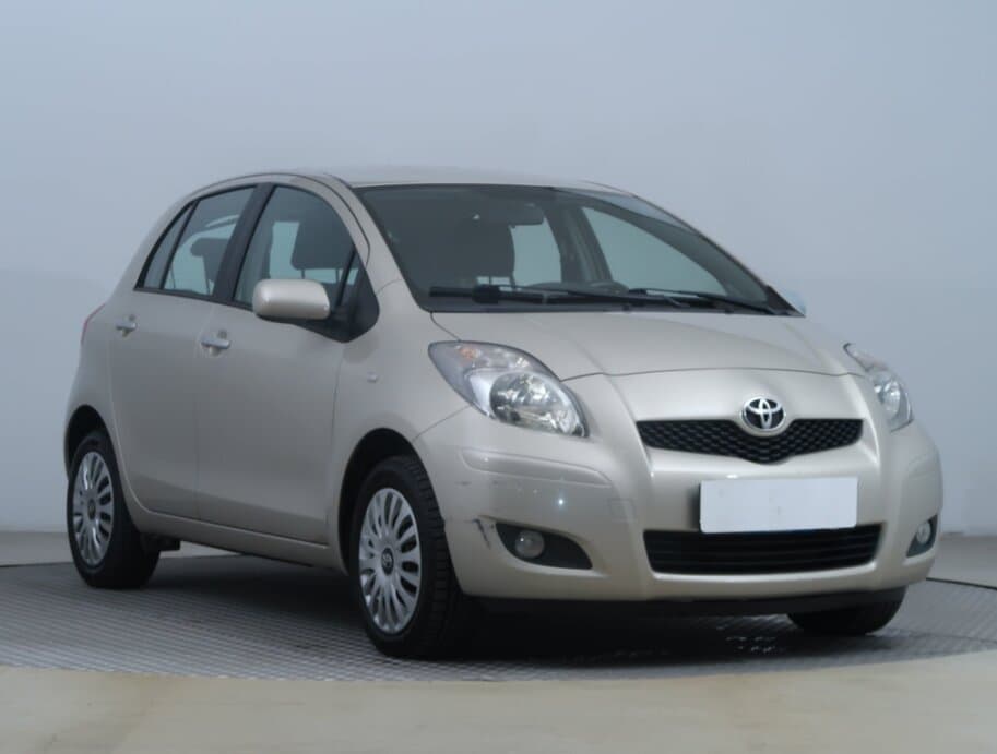 2010 Toyota YARIS