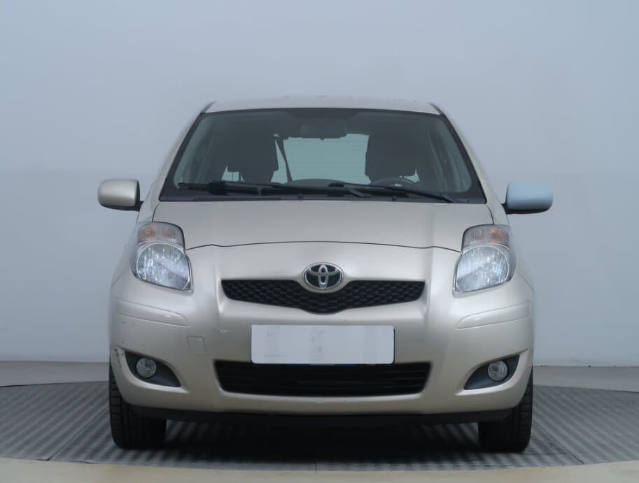 2010 Toyota YARIS - 2