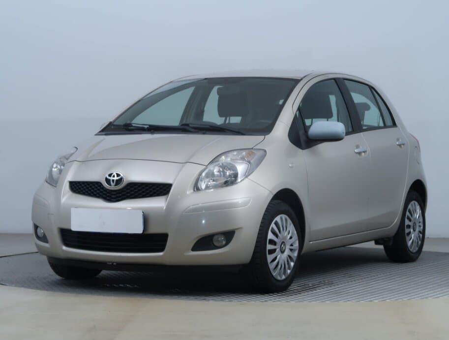2010 Toyota YARIS - 3