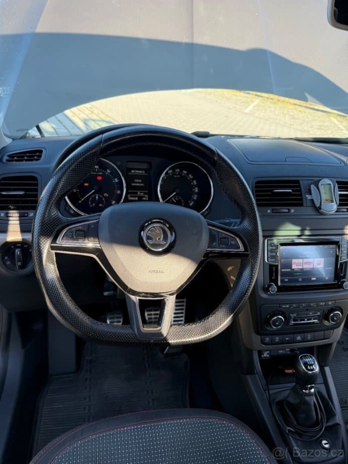 2016 Škoda YETI - 13