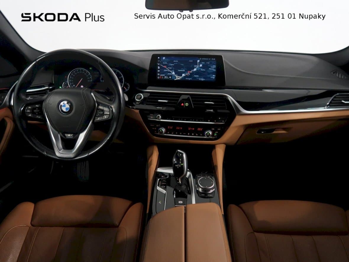 2018 BMW 5-SERIES - 9