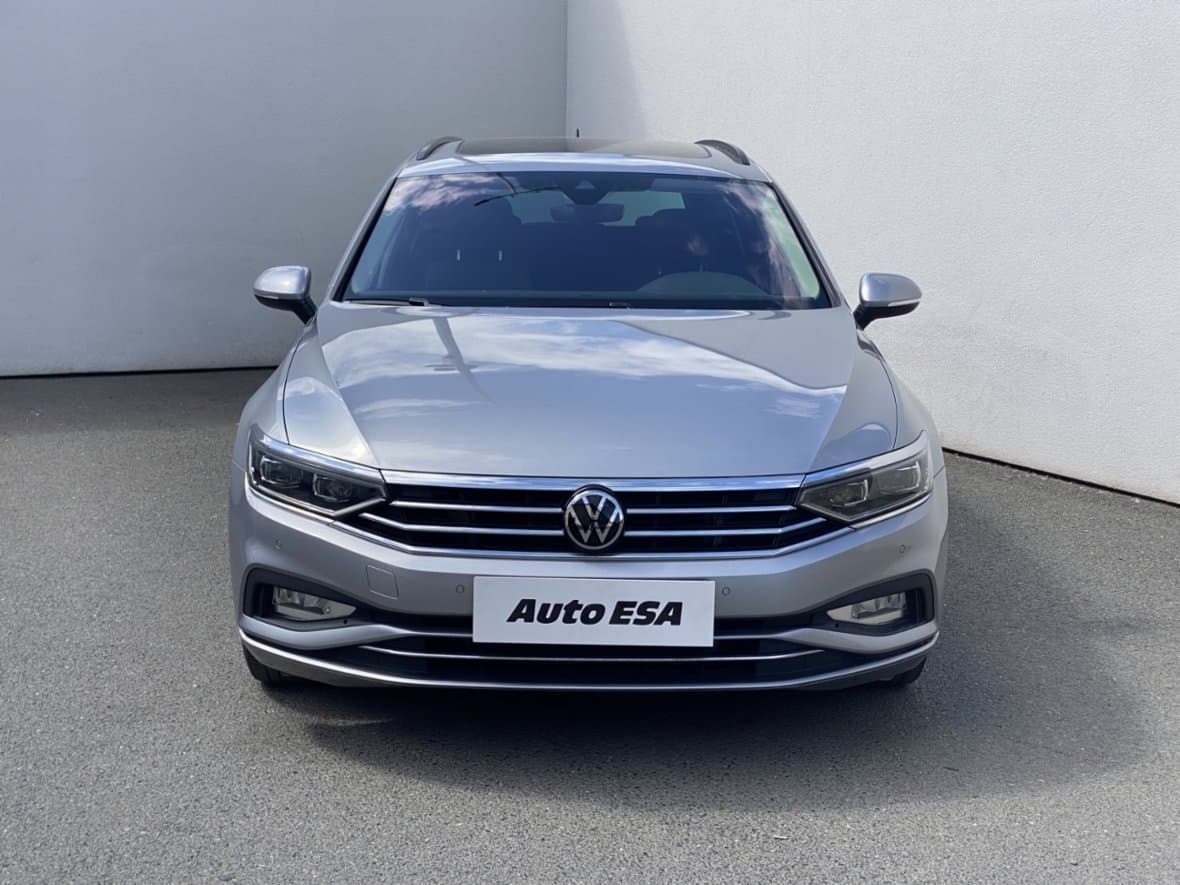 2022 Volkswagen PASSAT - 2
