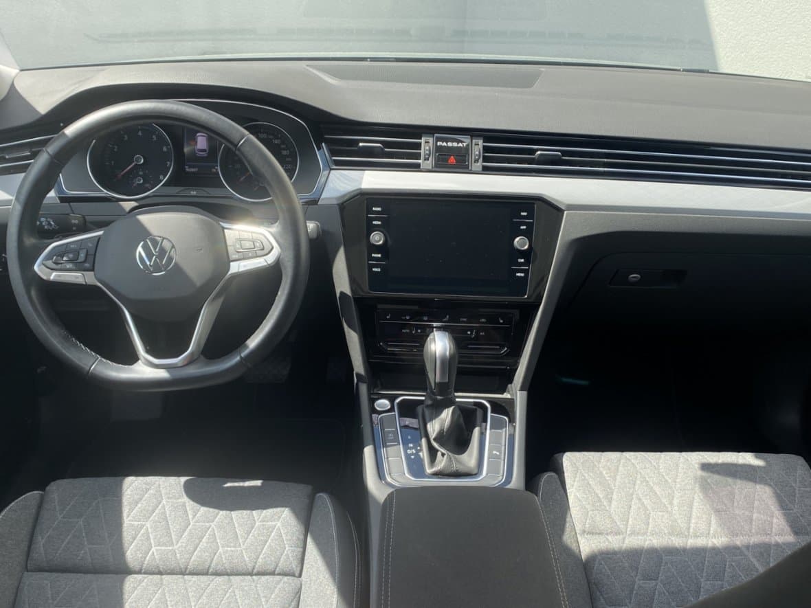 2022 Volkswagen PASSAT - 8